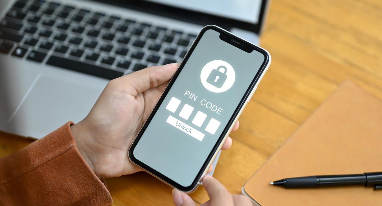 Safeguard Your password with RelyPass free iOS password manager